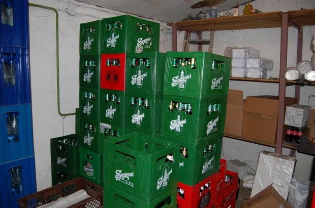 Italos rekeszeket loptak