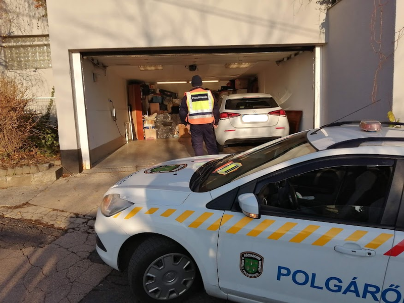 Az év utolsó hónapjaiban történt