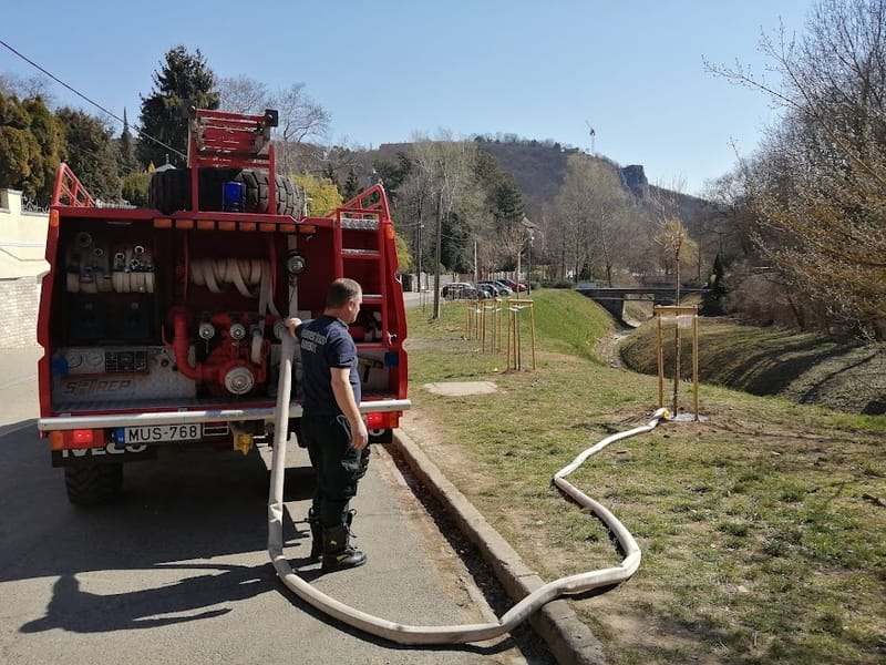 10 millió Fa Alapítvány