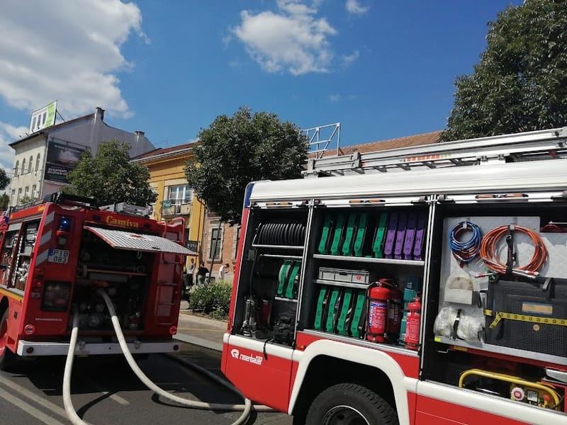 Gyorsan sikerült megfékezni a tetőtüzet