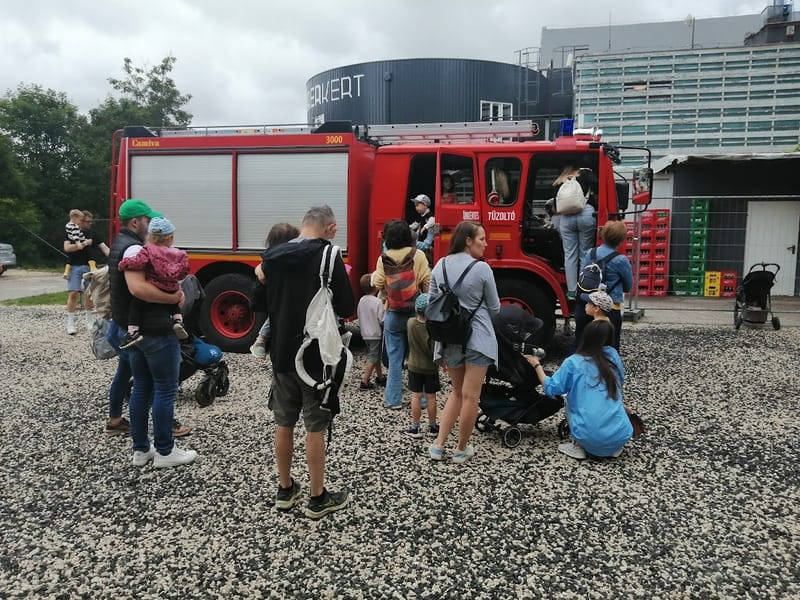 Egyszer volt, hol nem volt ...