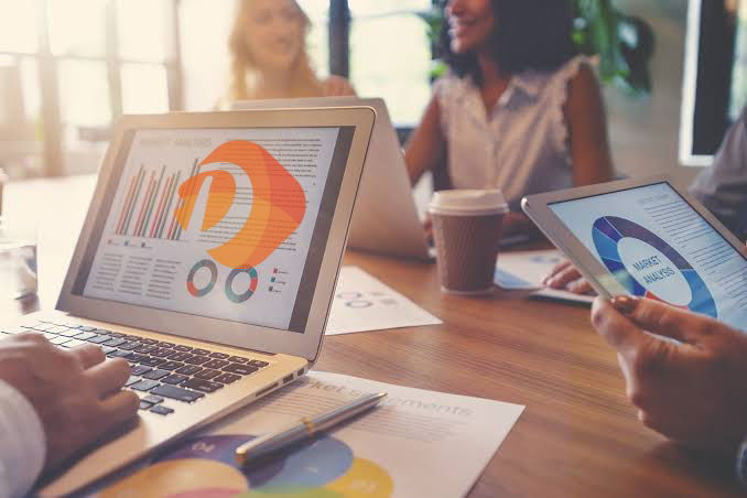 4 VANTAGENS EM CONTRATAR COBRANÇA ESPECIALIZADA