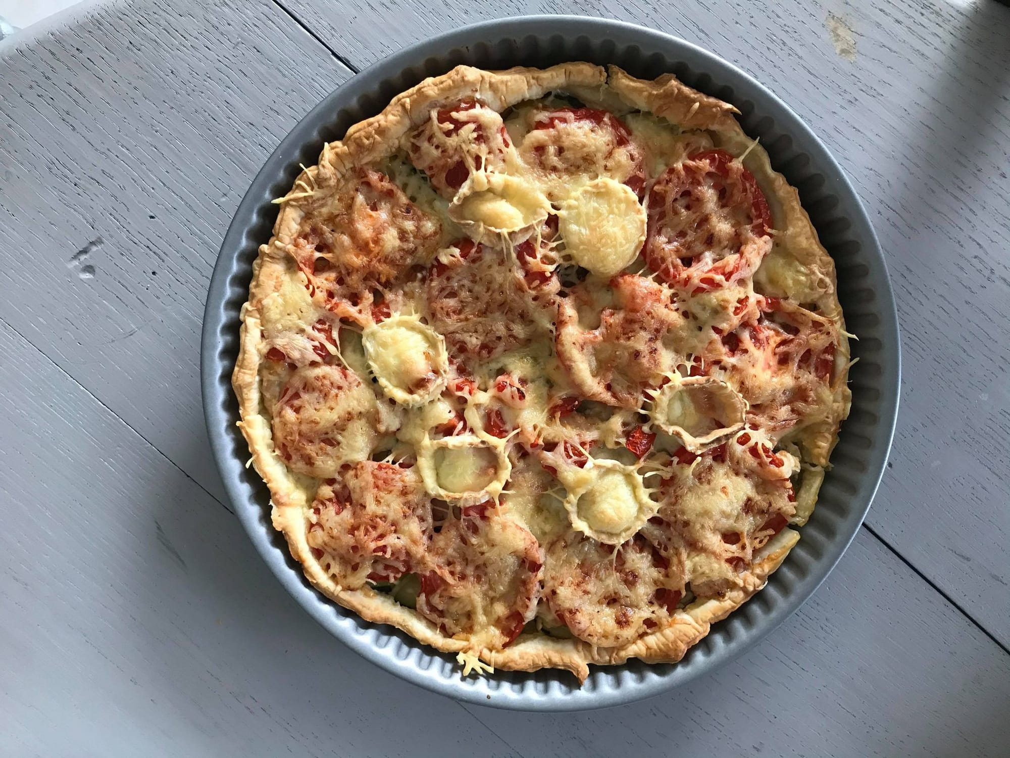 Tarte aux courgettes, tomate et chèvre.