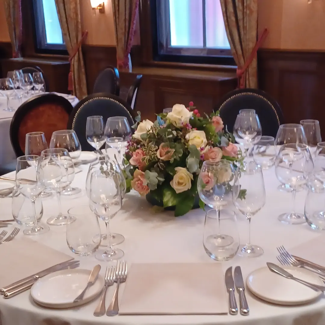 Table flowers for lunchtime British Fashion Council event at The Nomad Hotel 