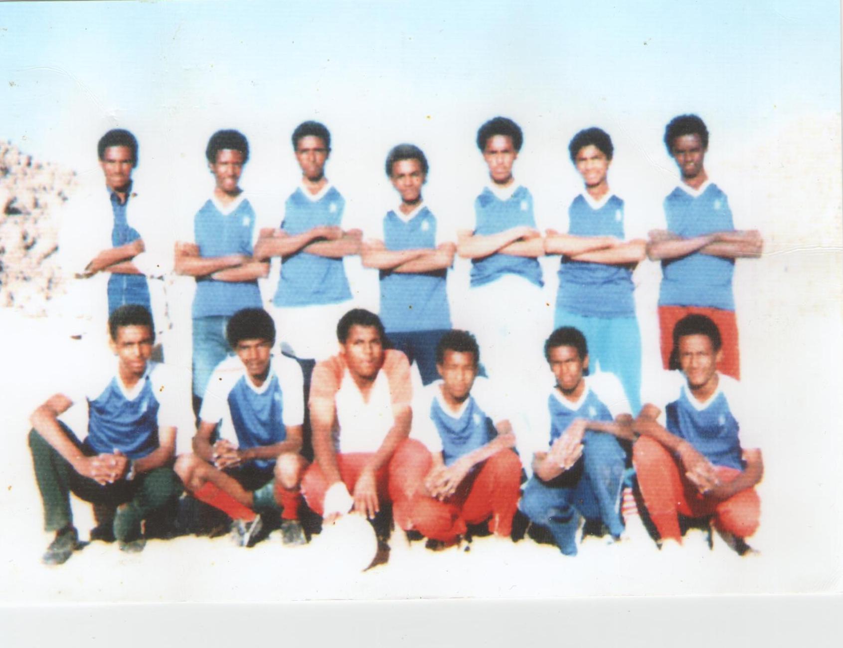 فريق اواسط 1984