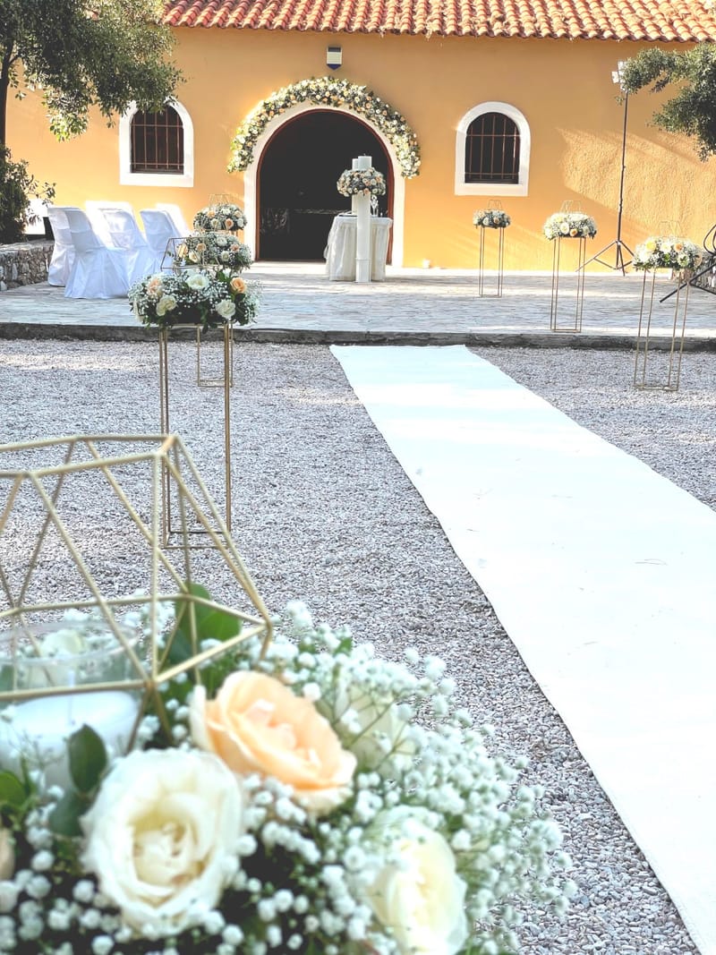 Wedding of Georgia and Kostas in Anoixi, Athens