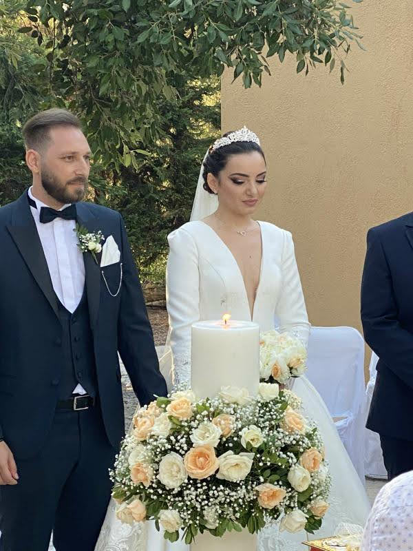 Wedding of Georgia and Kostas in Anoixi, Athens