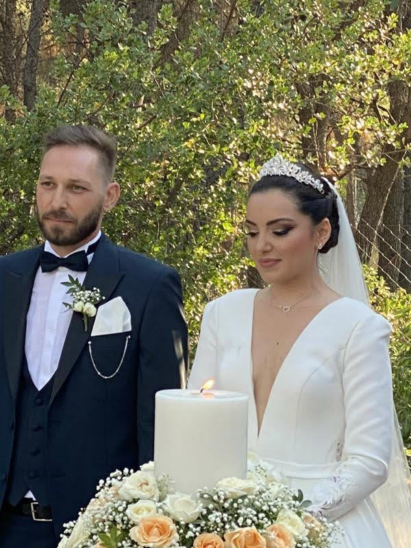 Wedding of Georgia and Kostas in Anoixi, Athens