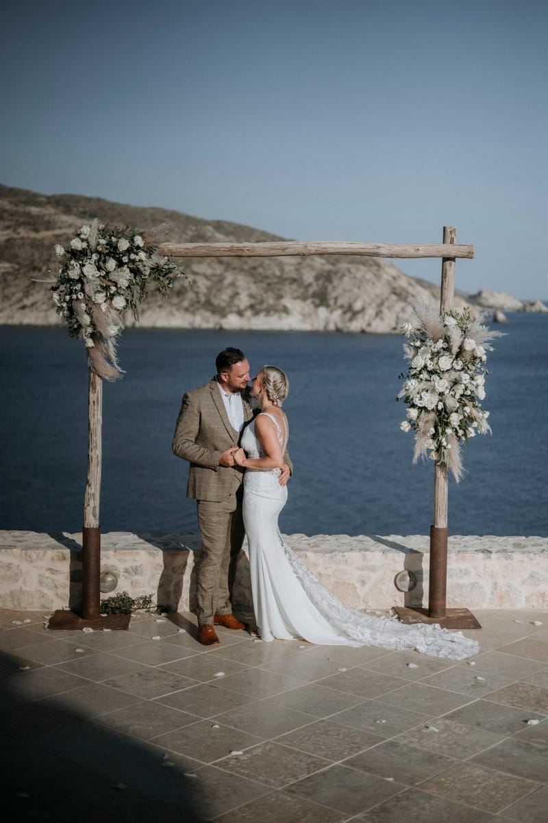 Abbie & Simon - Wedding in Ios