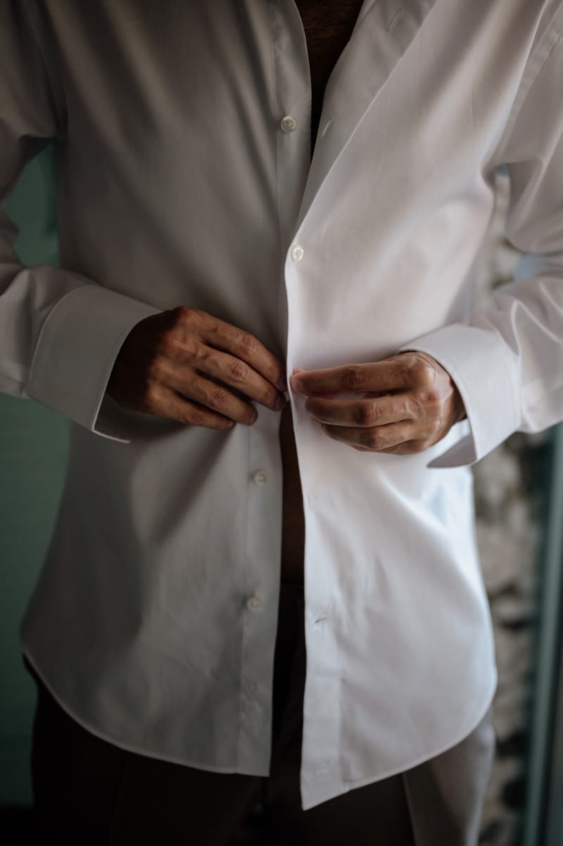 Caitlin & Mike Elopement in Ios