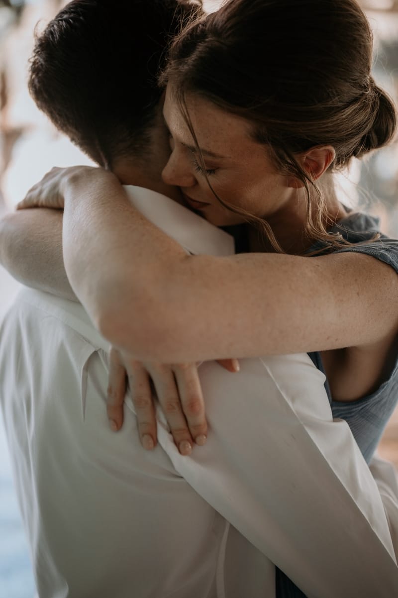 Caitlin & Mike Elopement in Ios