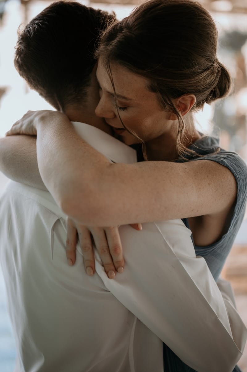 Caitlin & Mike Elopement in Ios