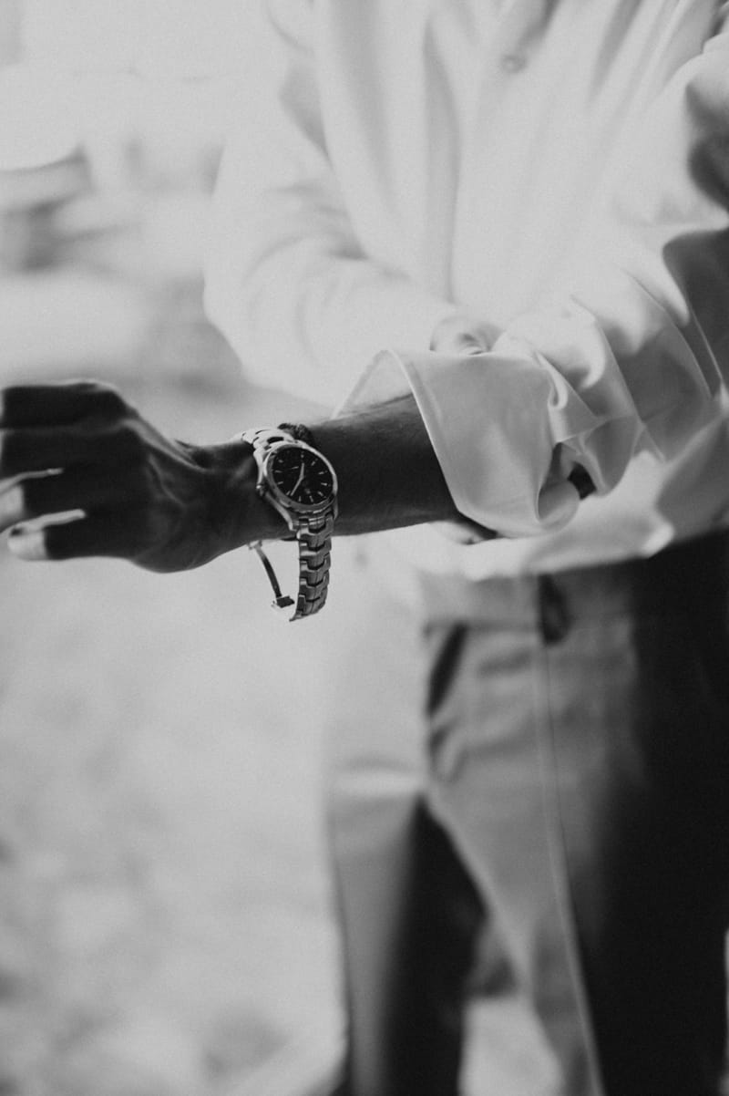 Caitlin & Mike Elopement in Ios