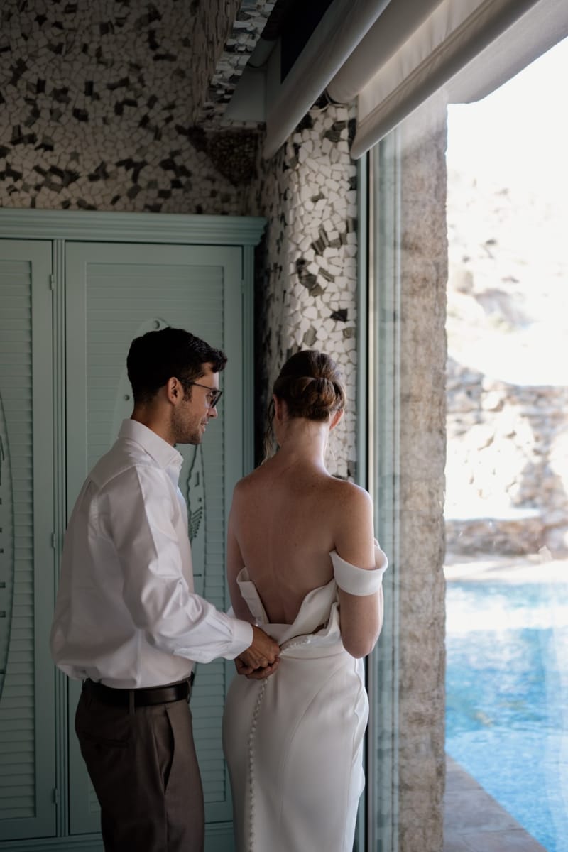 Caitlin & Mike Elopement in Ios