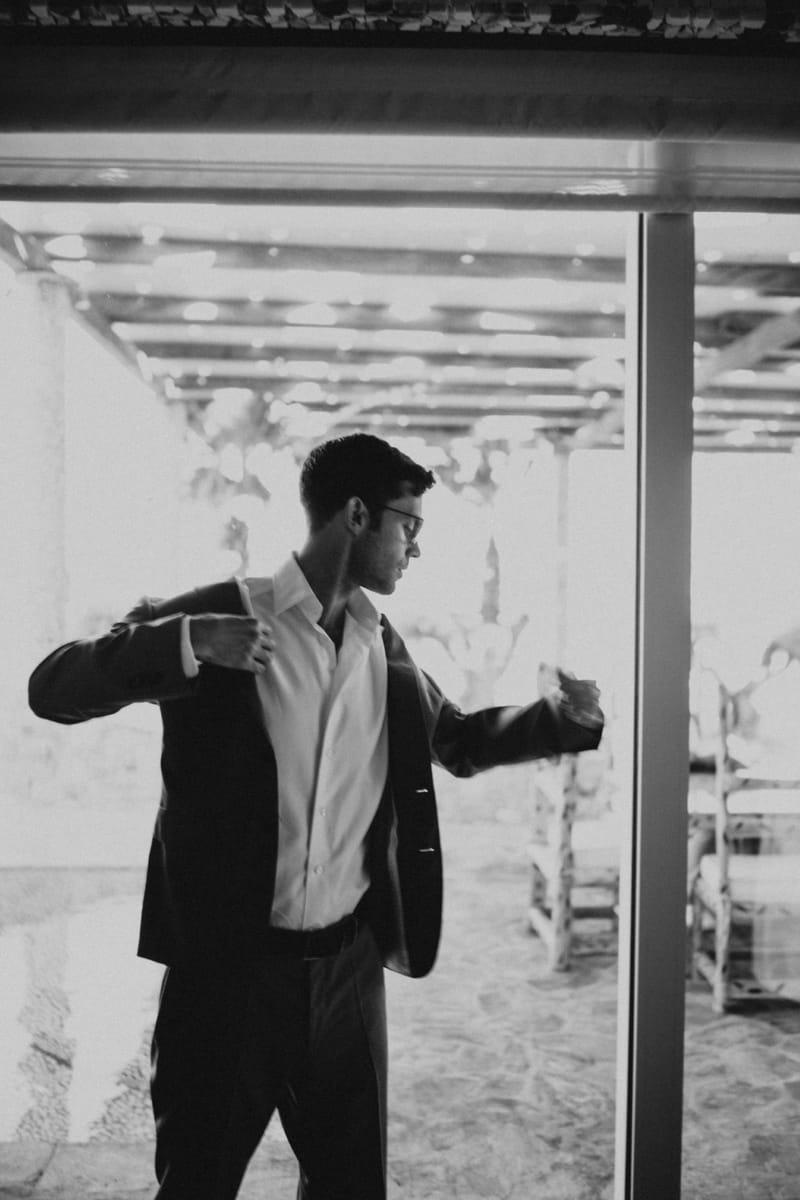 Caitlin & Mike Elopement in Ios