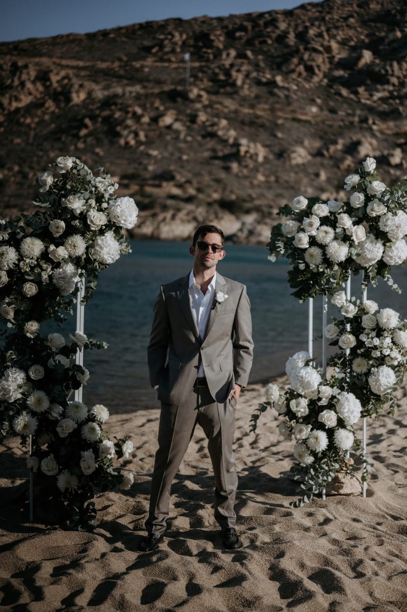 Caitlin & Mike Elopement in Ios