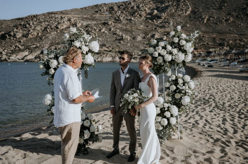 Caitlin & Mike Elopement in Ios