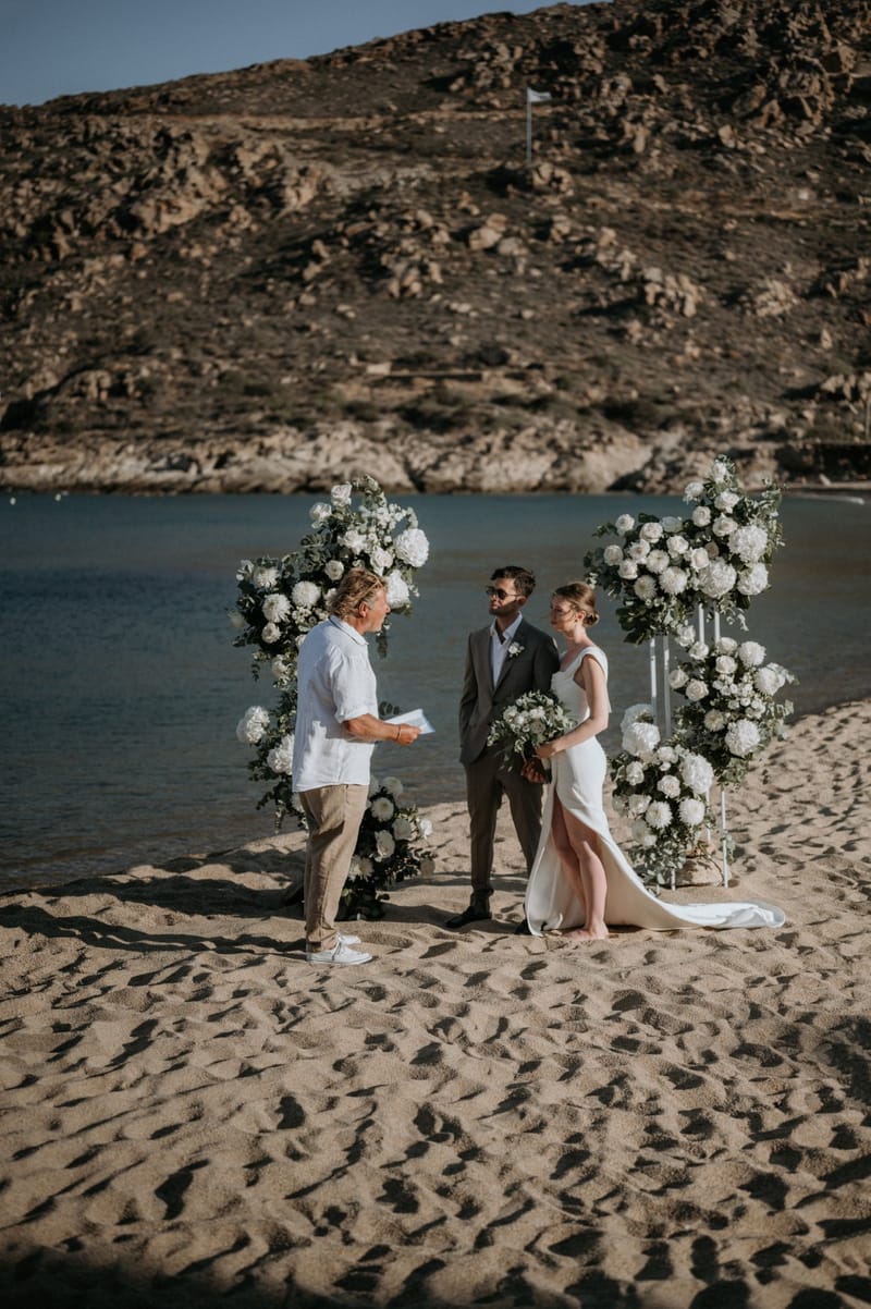 Caitlin & Mike Elopement in Ios