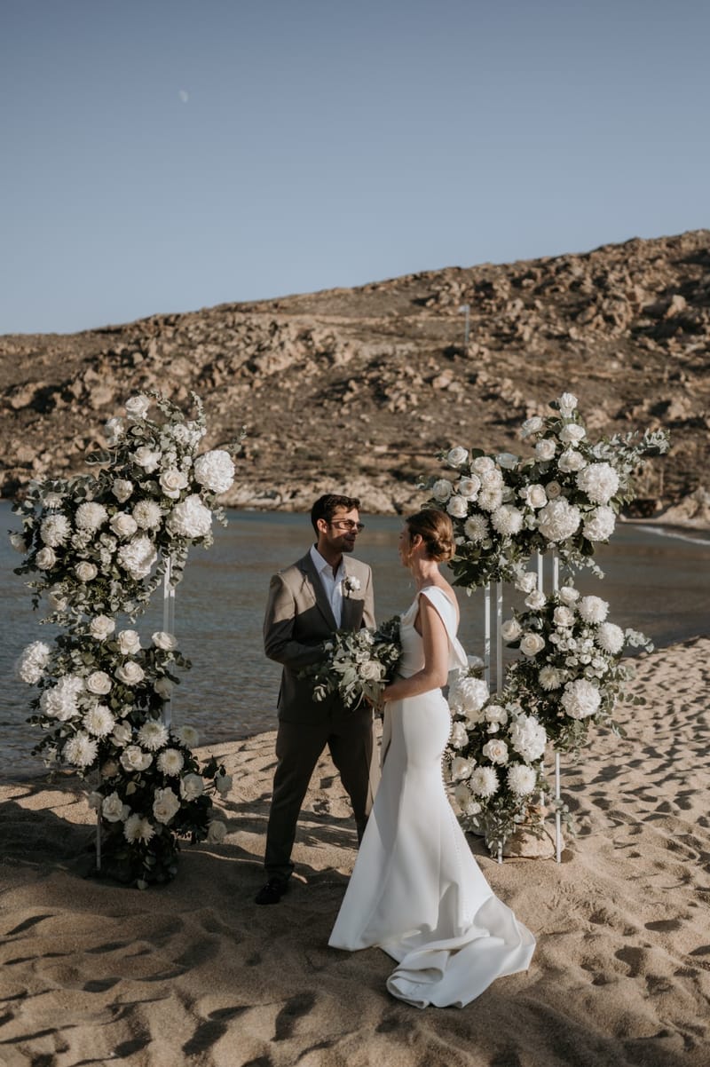 Caitlin & Mike Elopement in Ios