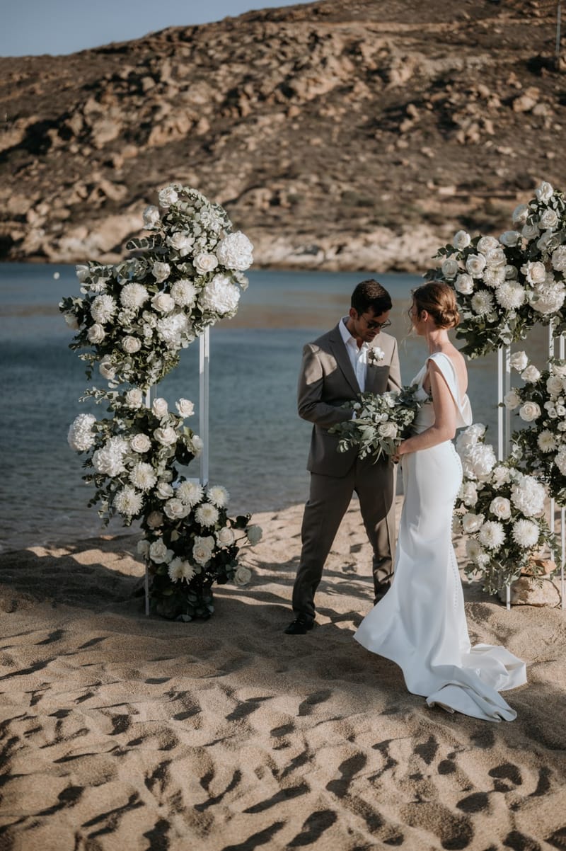 Caitlin & Mike Elopement in Ios