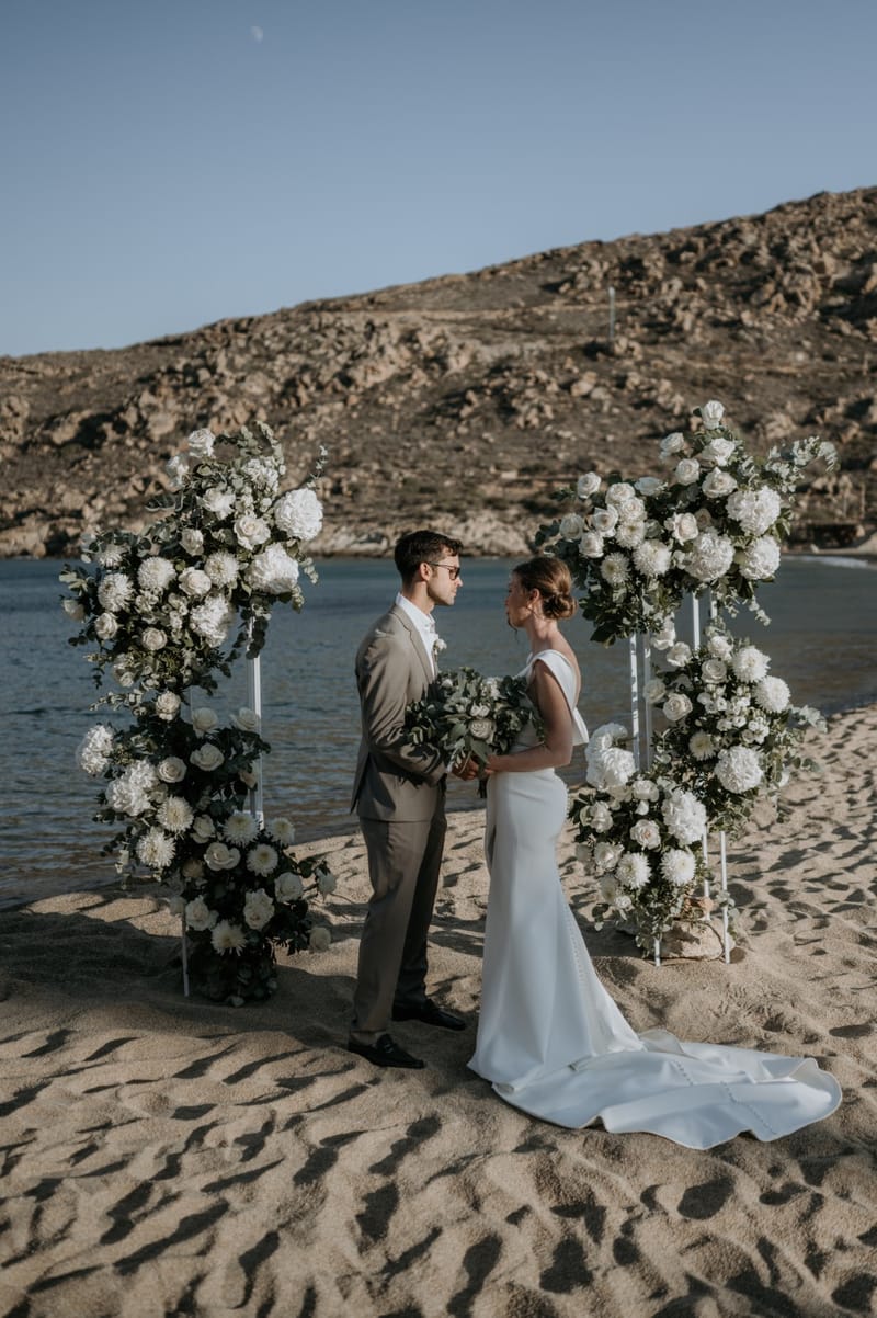 Caitlin & Mike Elopement in Ios