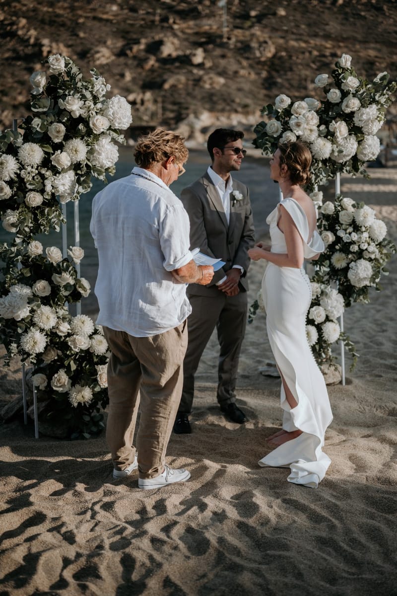 Caitlin & Mike Elopement in Ios