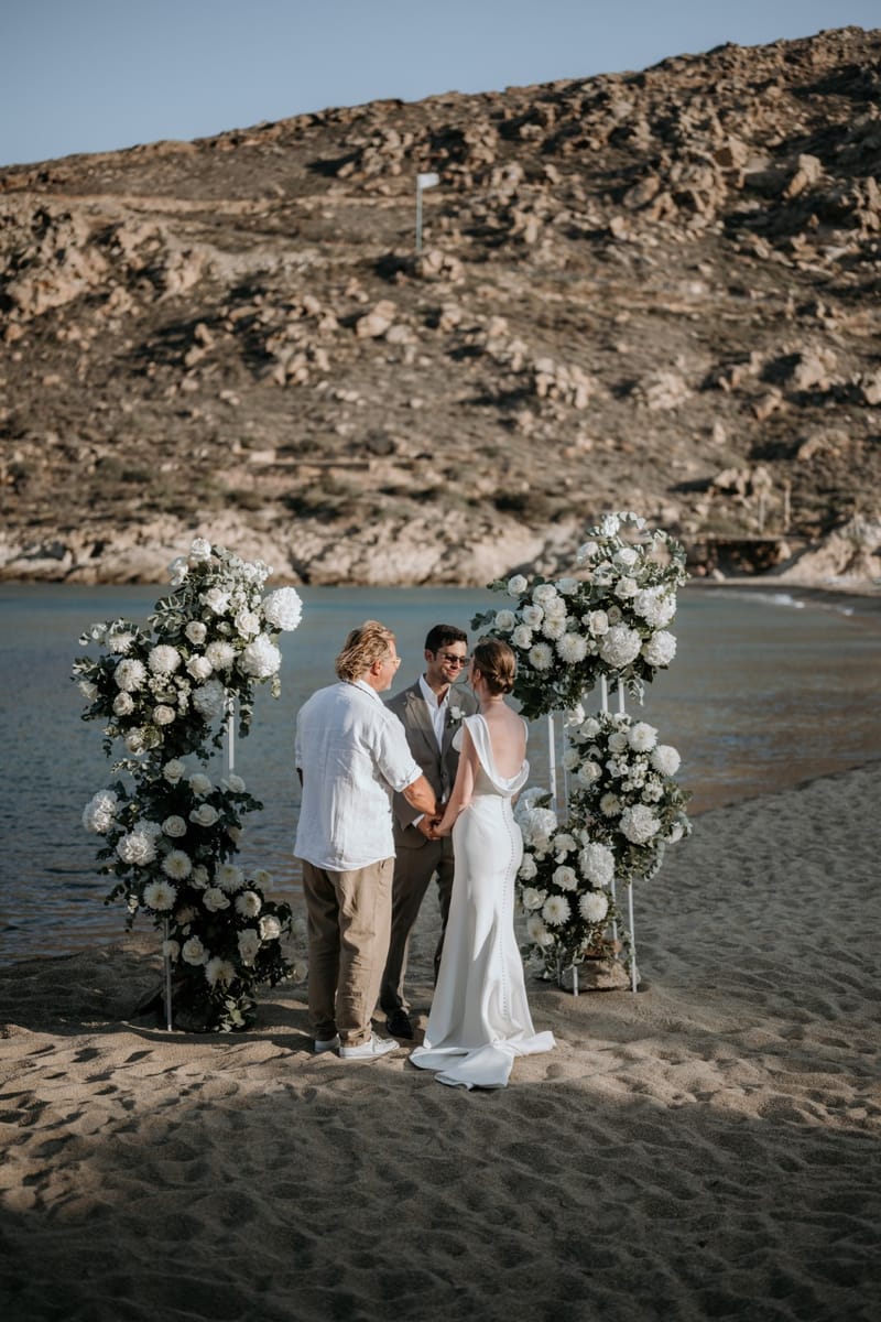 Caitlin & Mike Elopement in Ios