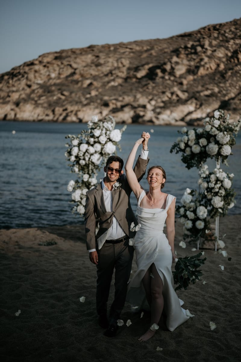 Caitlin & Mike Elopement in Ios