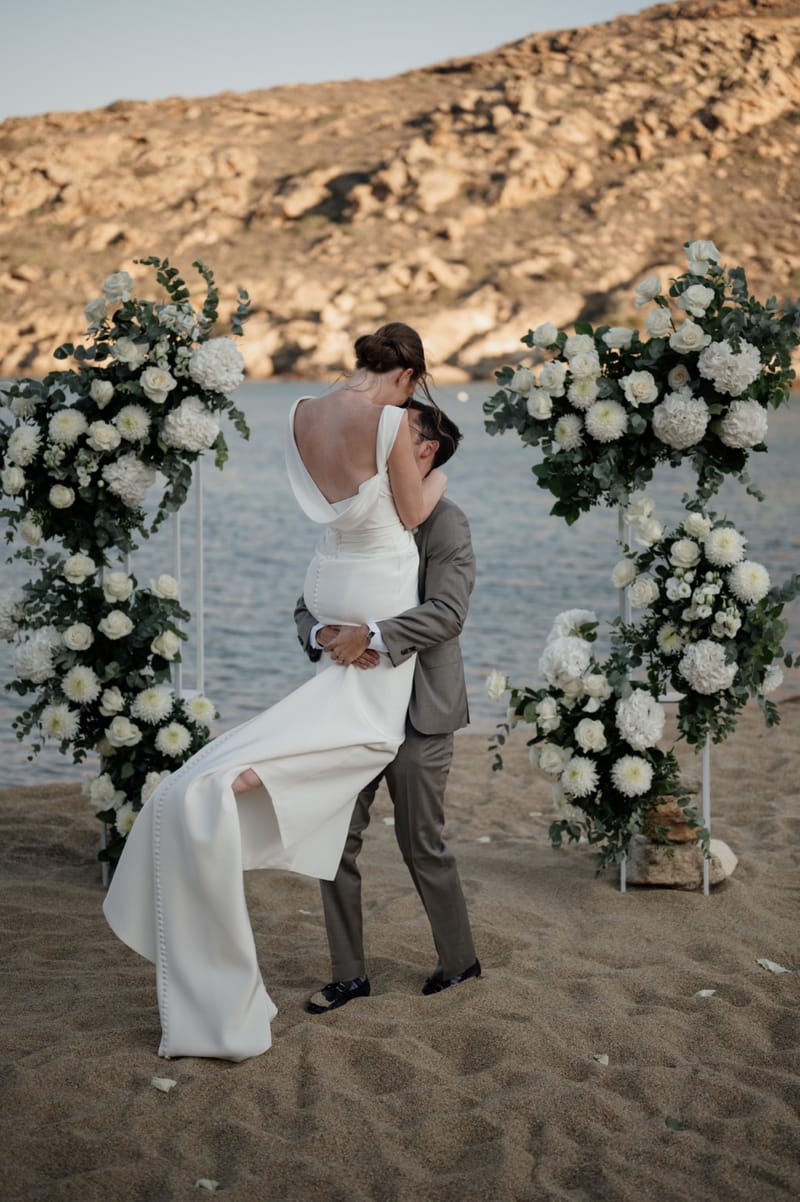 Caitlin & Mike Elopement in Ios