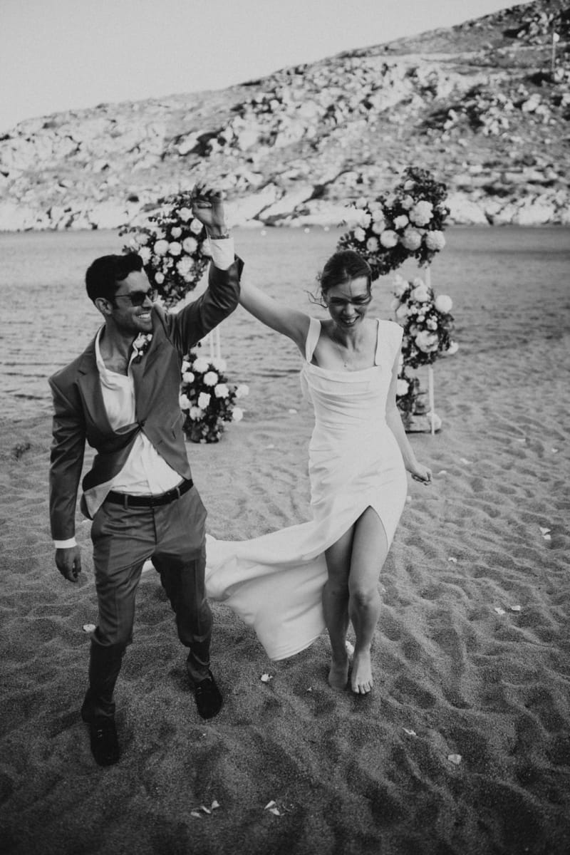 Caitlin & Mike Elopement in Ios