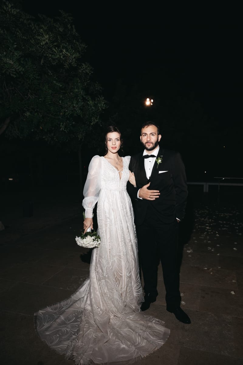 Couple photoshoot after ceremony