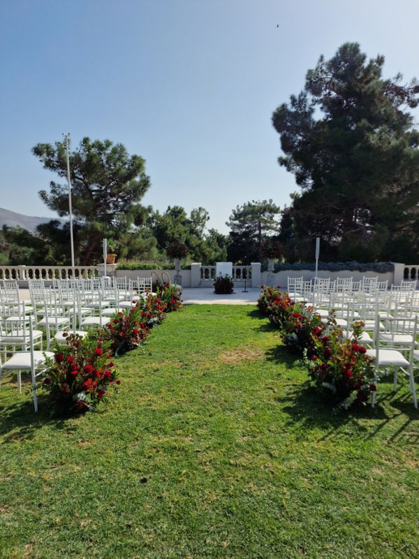 Nigerian Red wedding theme in Athens