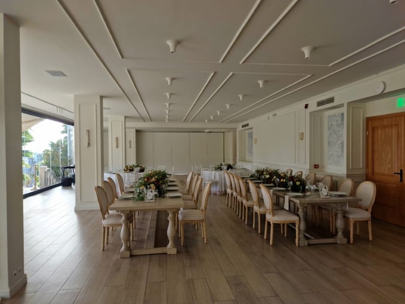 Nigerian Red wedding theme in Athens