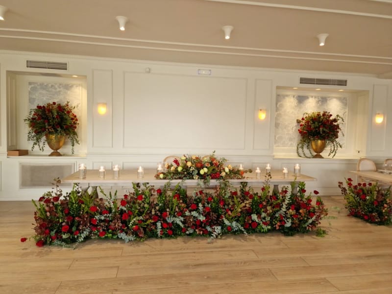 Nigerian Red wedding theme in Athens