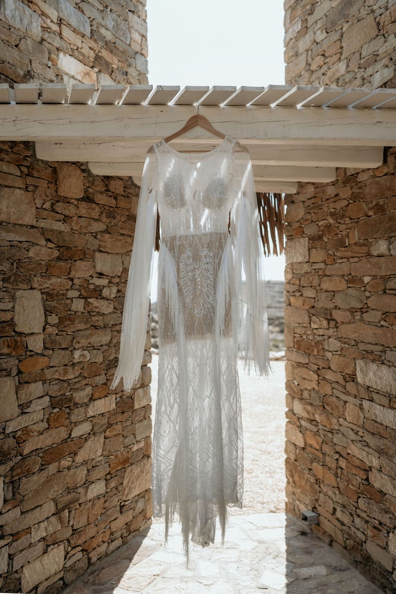 Eliana & Peter Bohemian wedding in Ios