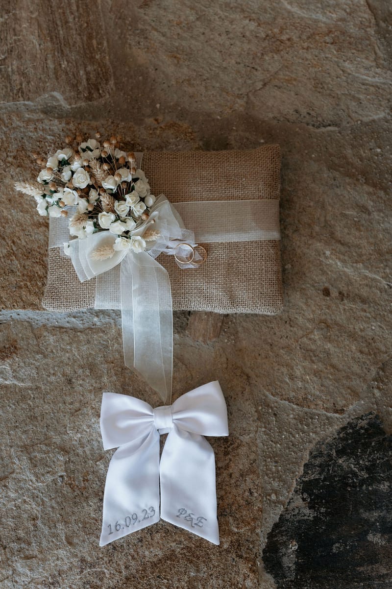 Eliana & Peter Bohemian wedding in Ios