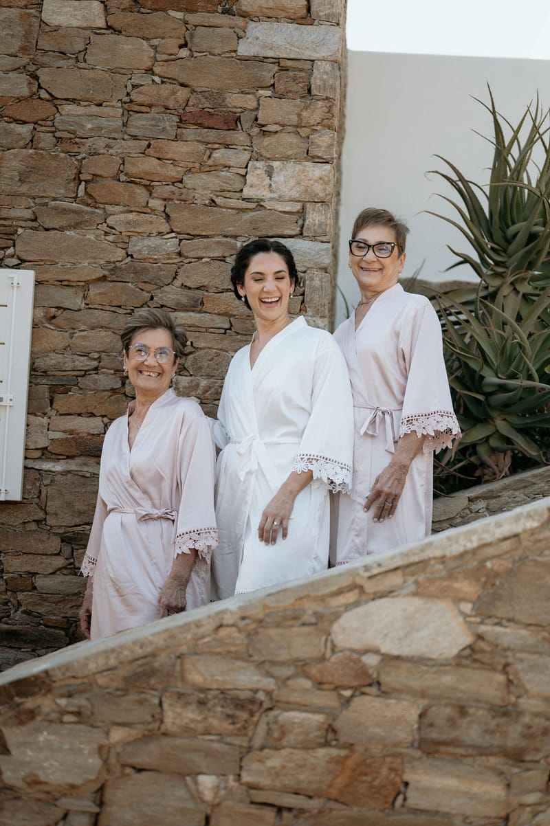 Eliana & Peter Bohemian wedding in Ios