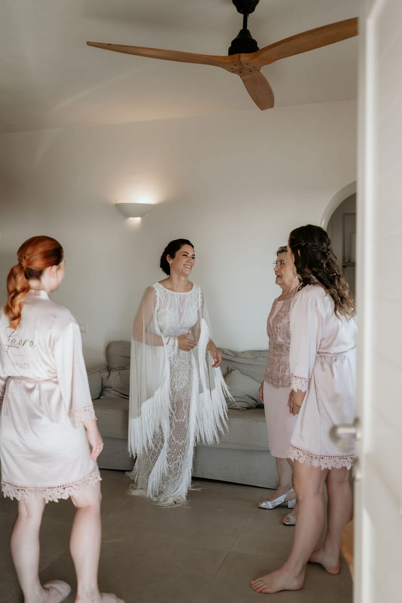 Eliana & Peter Bohemian wedding in Ios