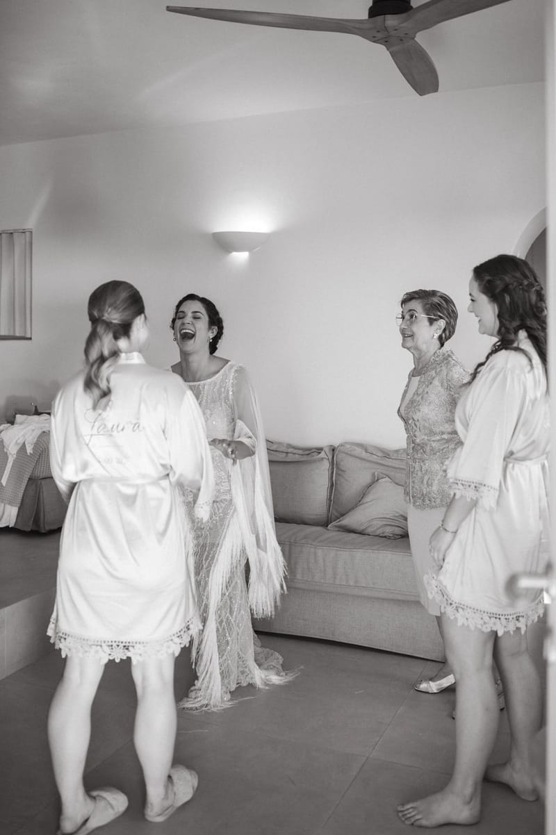 Eliana & Peter Bohemian wedding in Ios