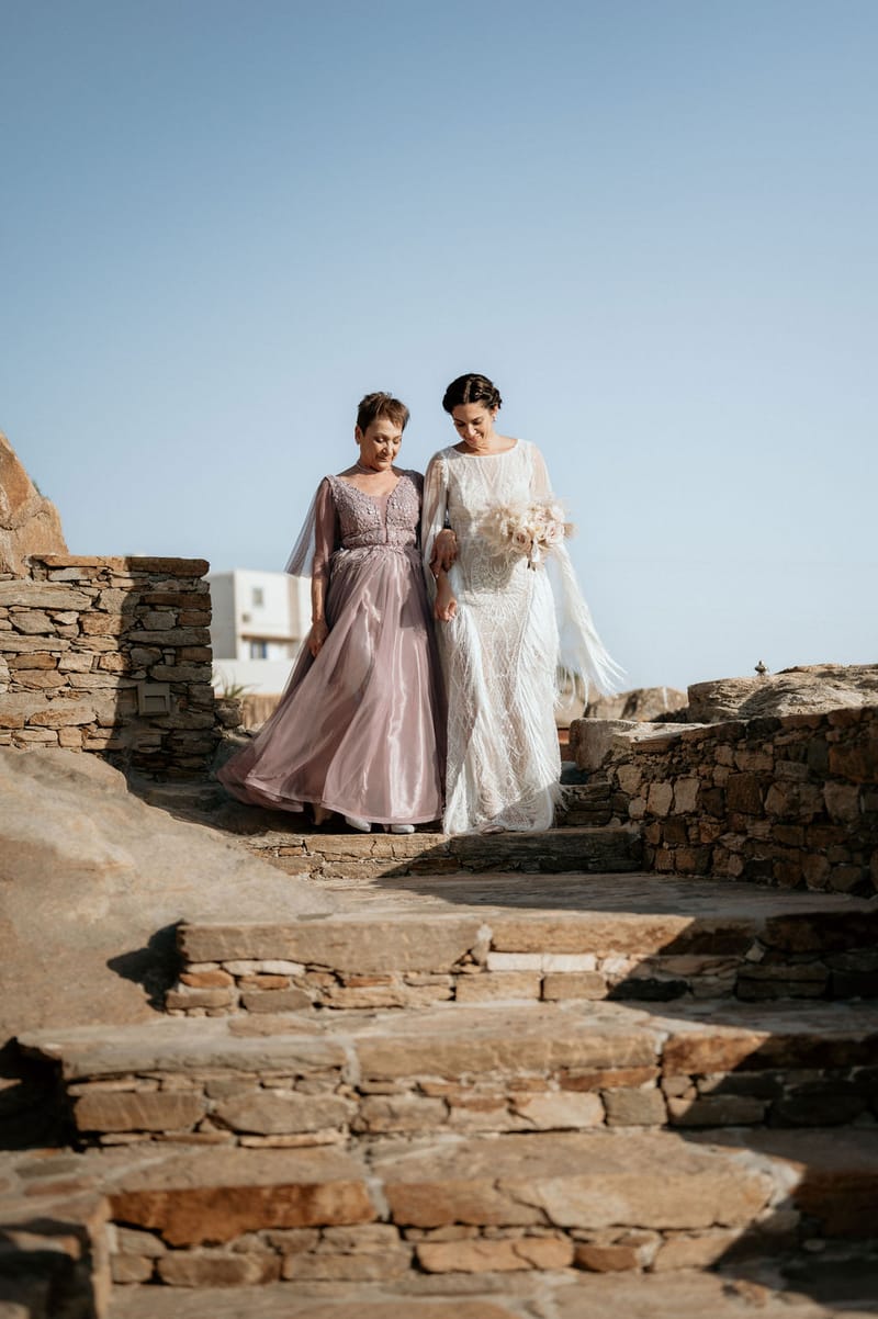 Eliana & Peter Bohemian wedding in Ios