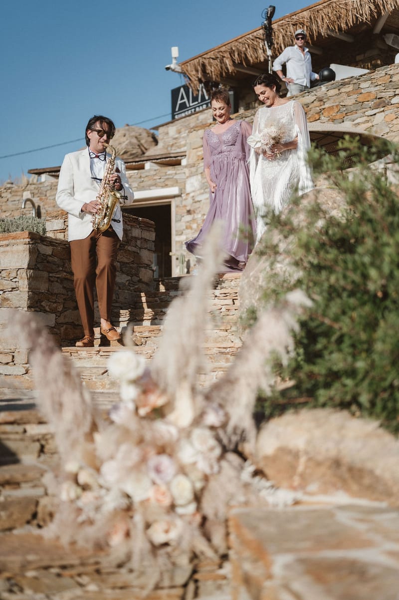 Eliana & Peter Bohemian wedding in Ios