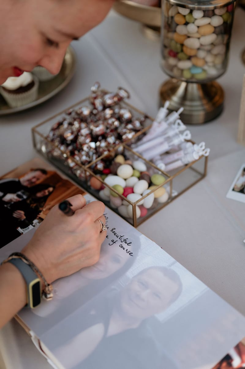 Eliana & Peter Bohemian wedding in Ios