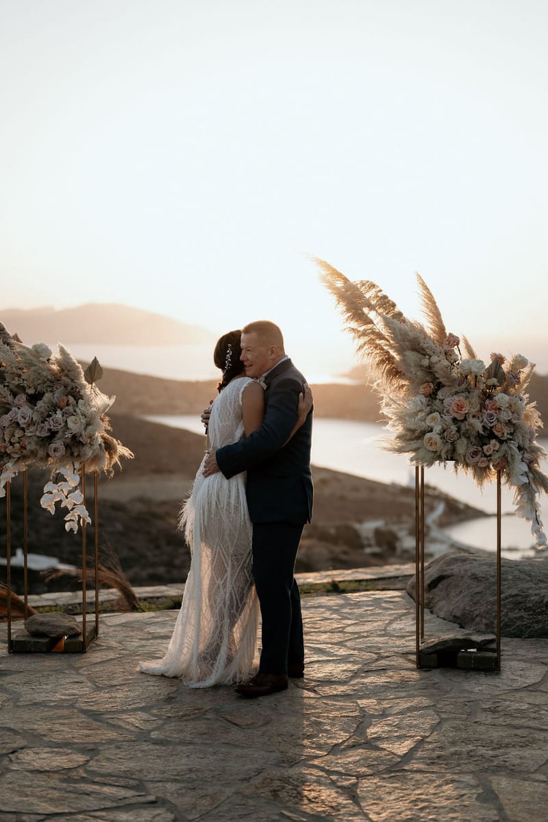 Eliana & Peter Bohemian wedding in Ios