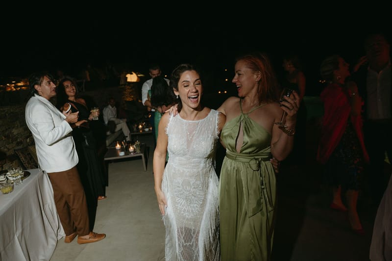 Eliana & Peter Bohemian wedding in Ios