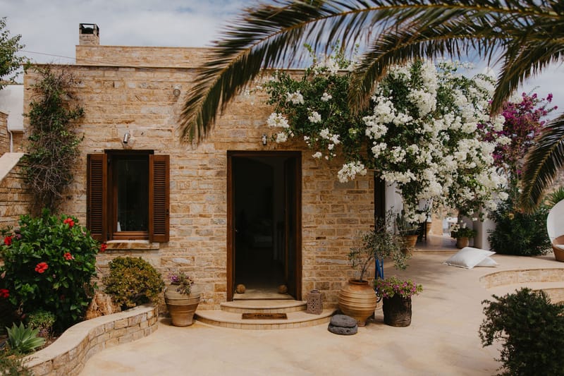 Rosie & Jordan Wedding in Ios Island