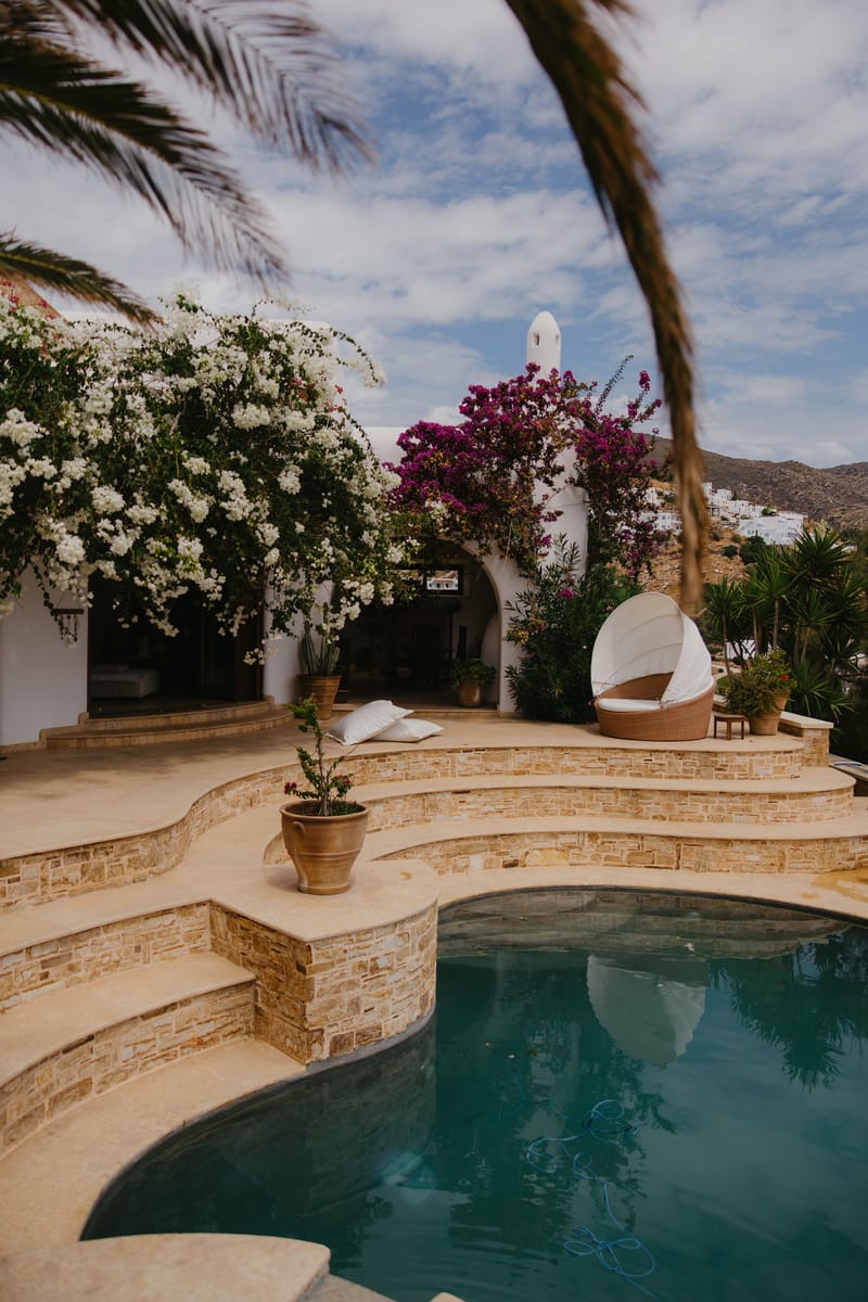 Rosie & Jordan Wedding in Ios Island