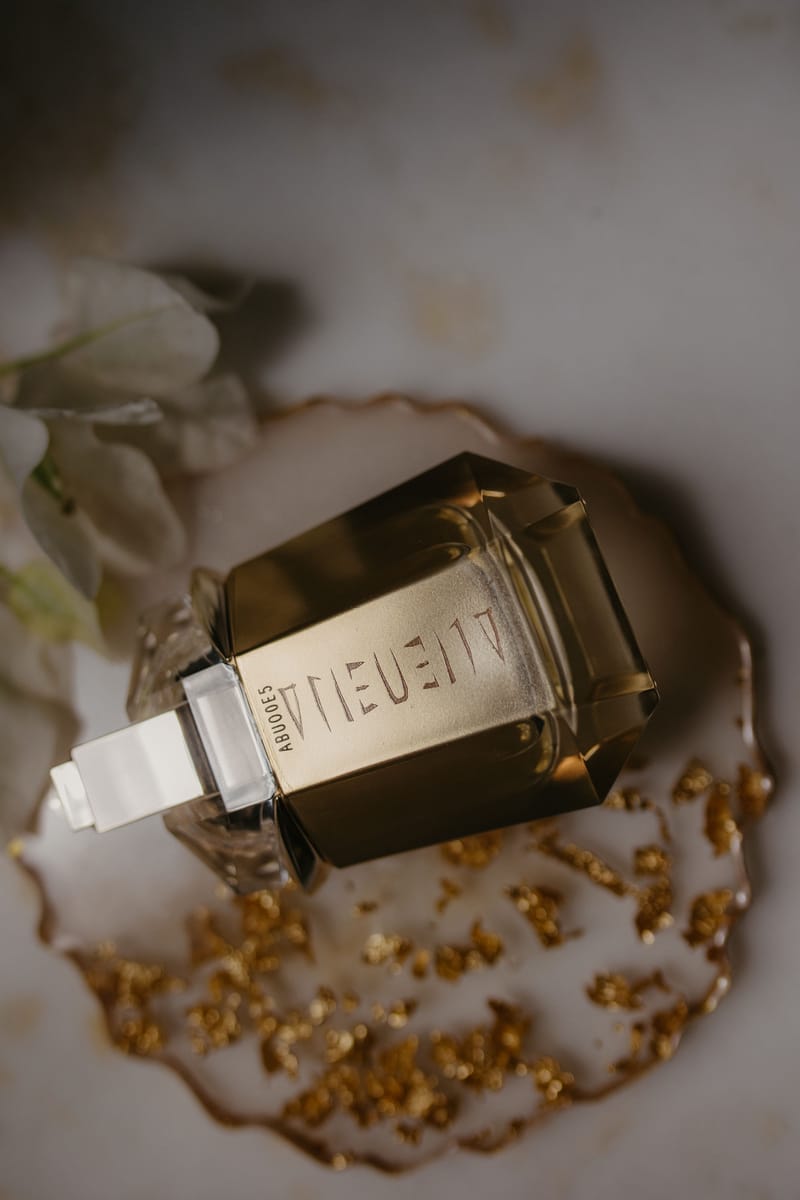 Rosie & Jordan Wedding in Ios Island