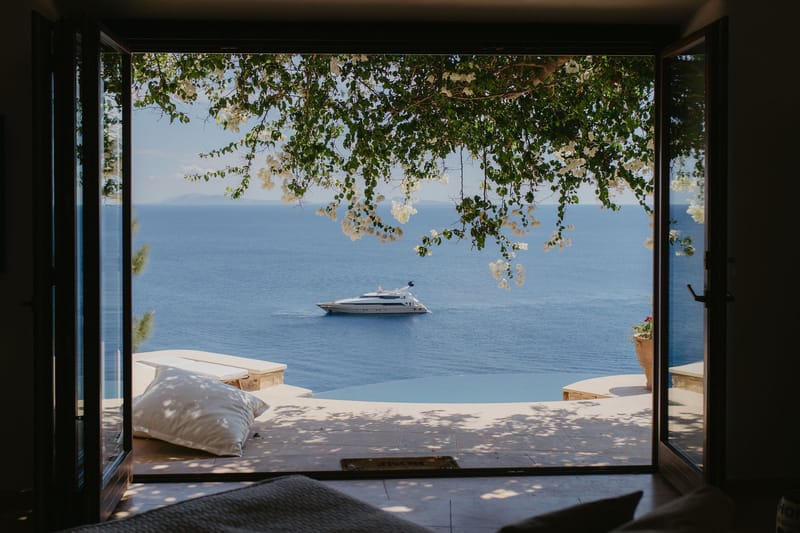 Rosie & Jordan Wedding in Ios Island