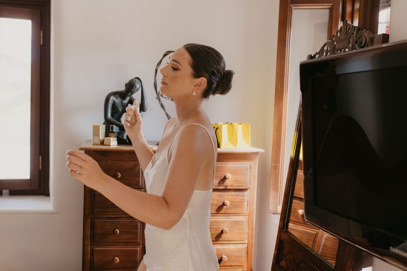 Rosie & Jordan Wedding in Ios Island