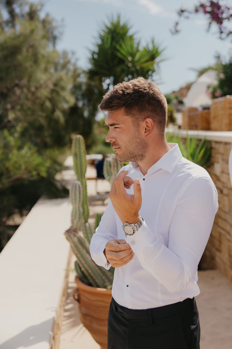 Rosie & Jordan Wedding in Ios Island